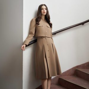 Áo trench coat dáng ngắn tay bồng