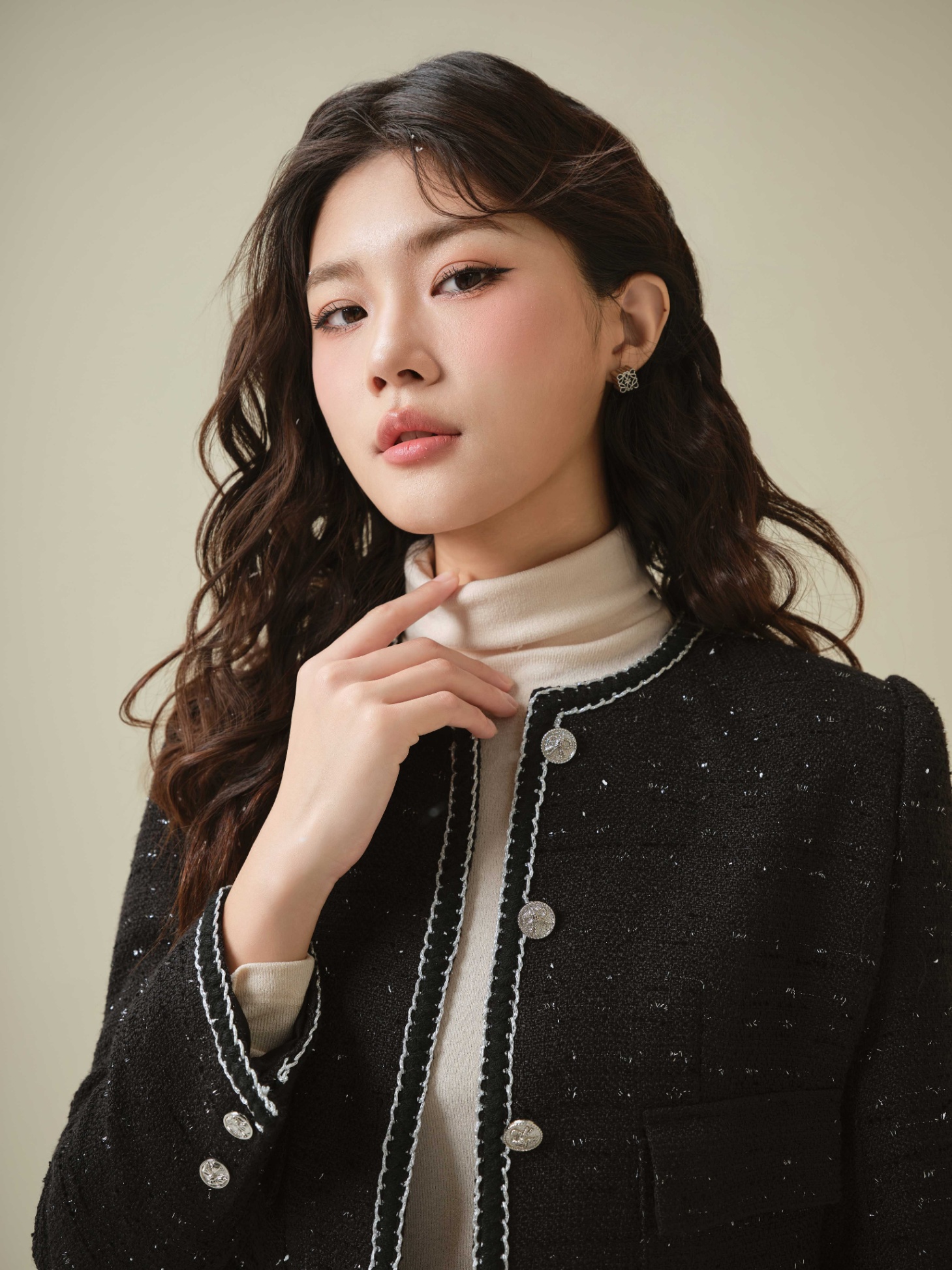 Áo tweed cổ tròn dáng suông ngắn - Ảnh 4