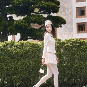 Chân váy ren xếp ly, phối dây ren A