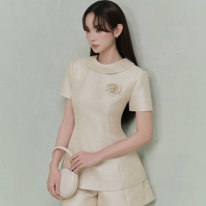 Quần dáng ngắn bổ thân